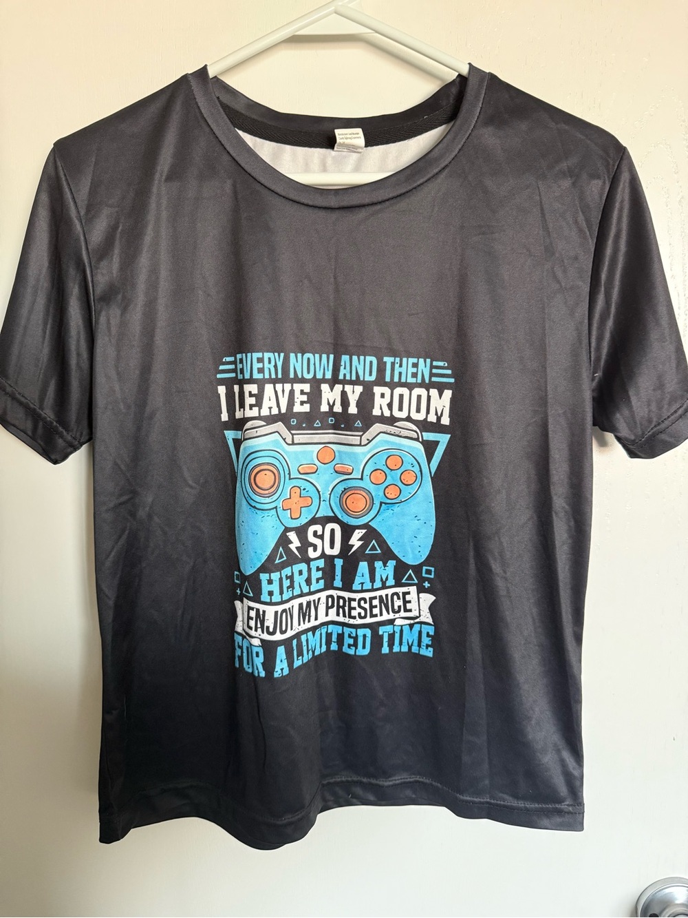 🔥2 for $10🔥Boys Black Graphic Gamer Tee with Game Controller Size 13-14